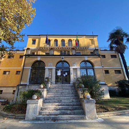 Ostello Di Vicenza Luaran gambar